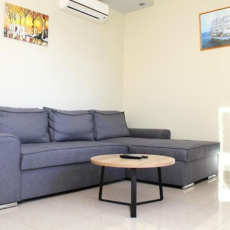 Apartment Mel Split Bagian luar foto