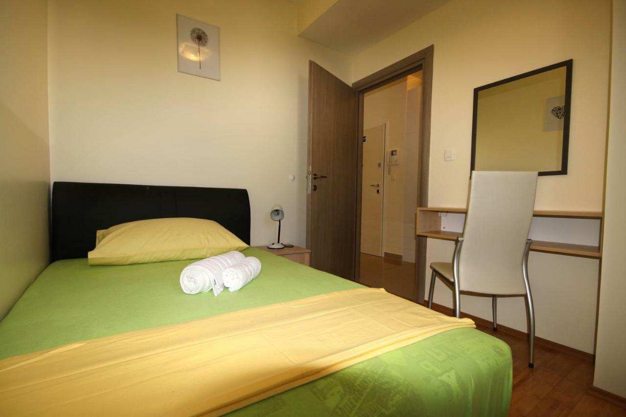 Apartment Mel Split Bagian luar foto
